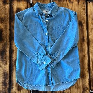 Girl’s size 8 shirt